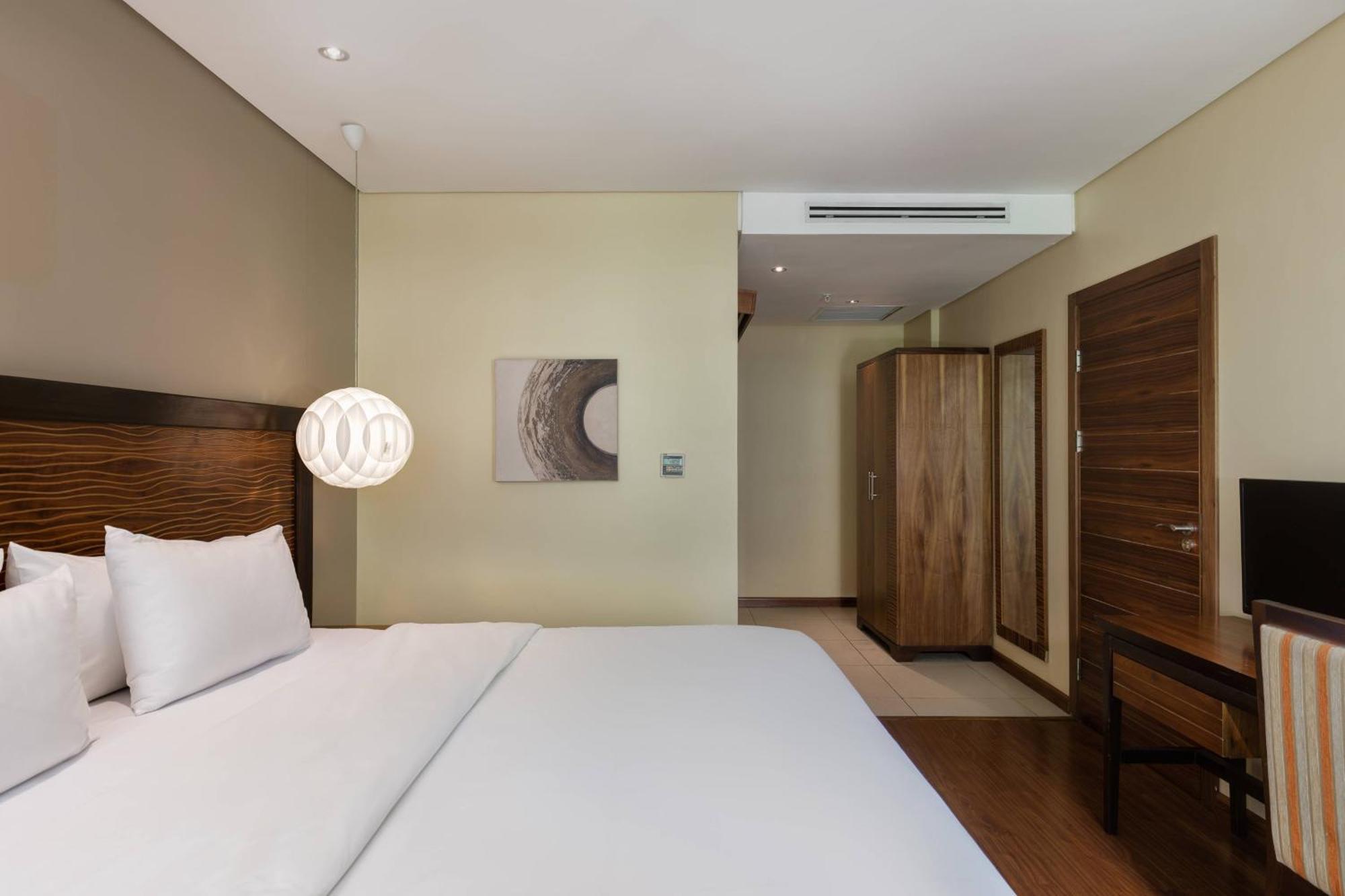 Protea Hotel By Marriott Ikeja Select Lagos Exterior photo