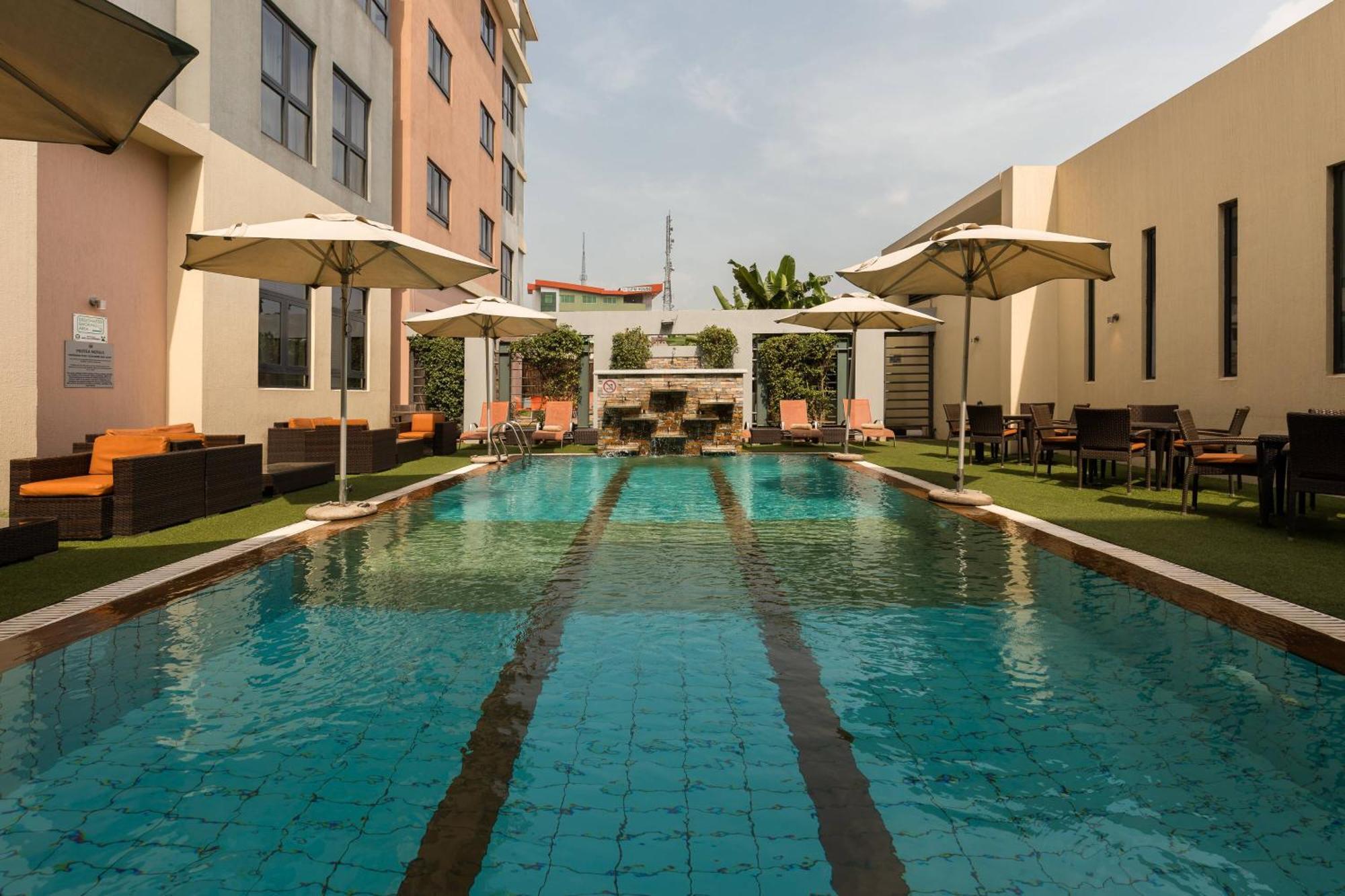 Protea Hotel By Marriott Ikeja Select Lagos Exterior photo