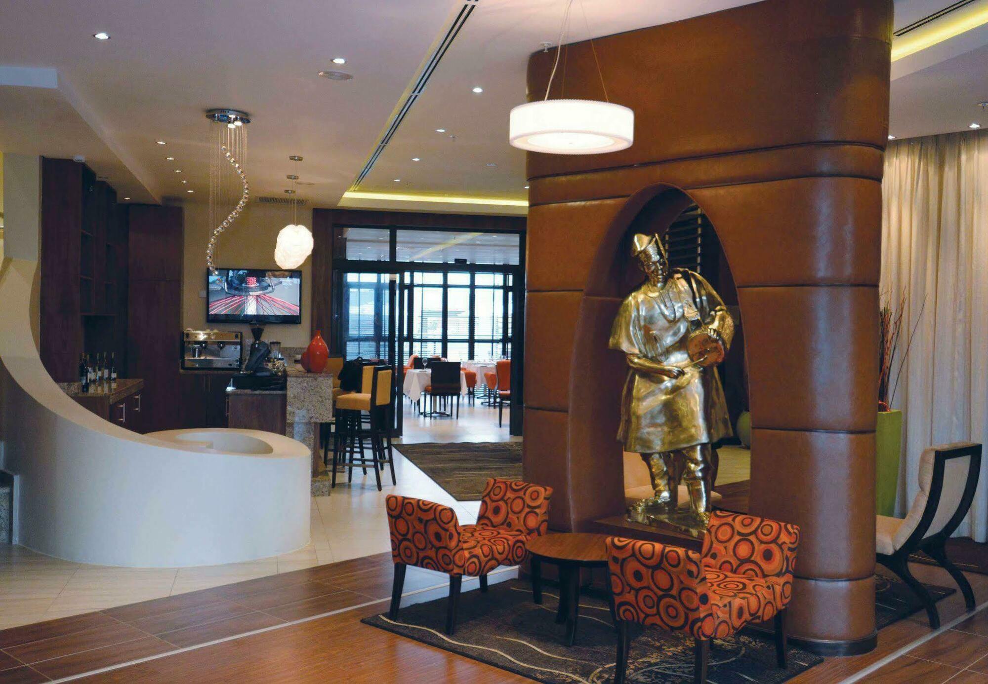 Protea Hotel By Marriott Ikeja Select Lagos Exterior photo